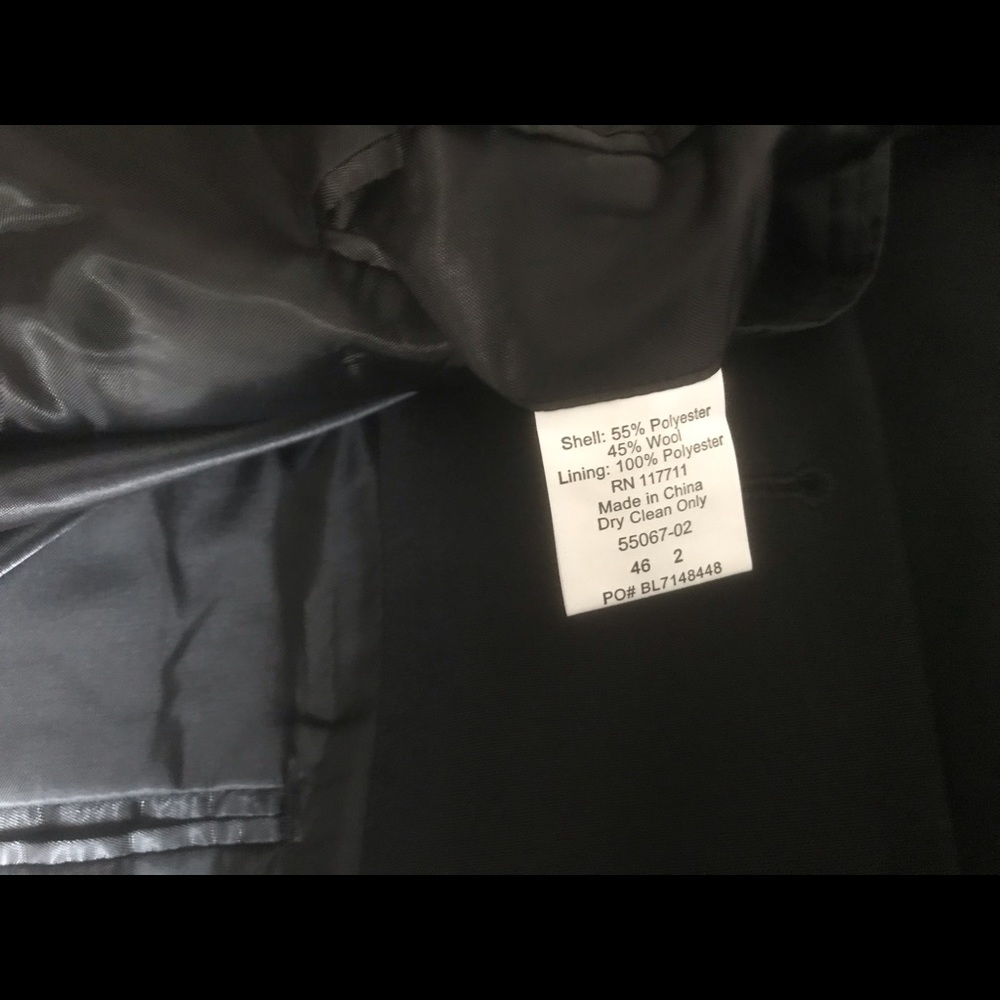 Suit - Picture 5 of 6